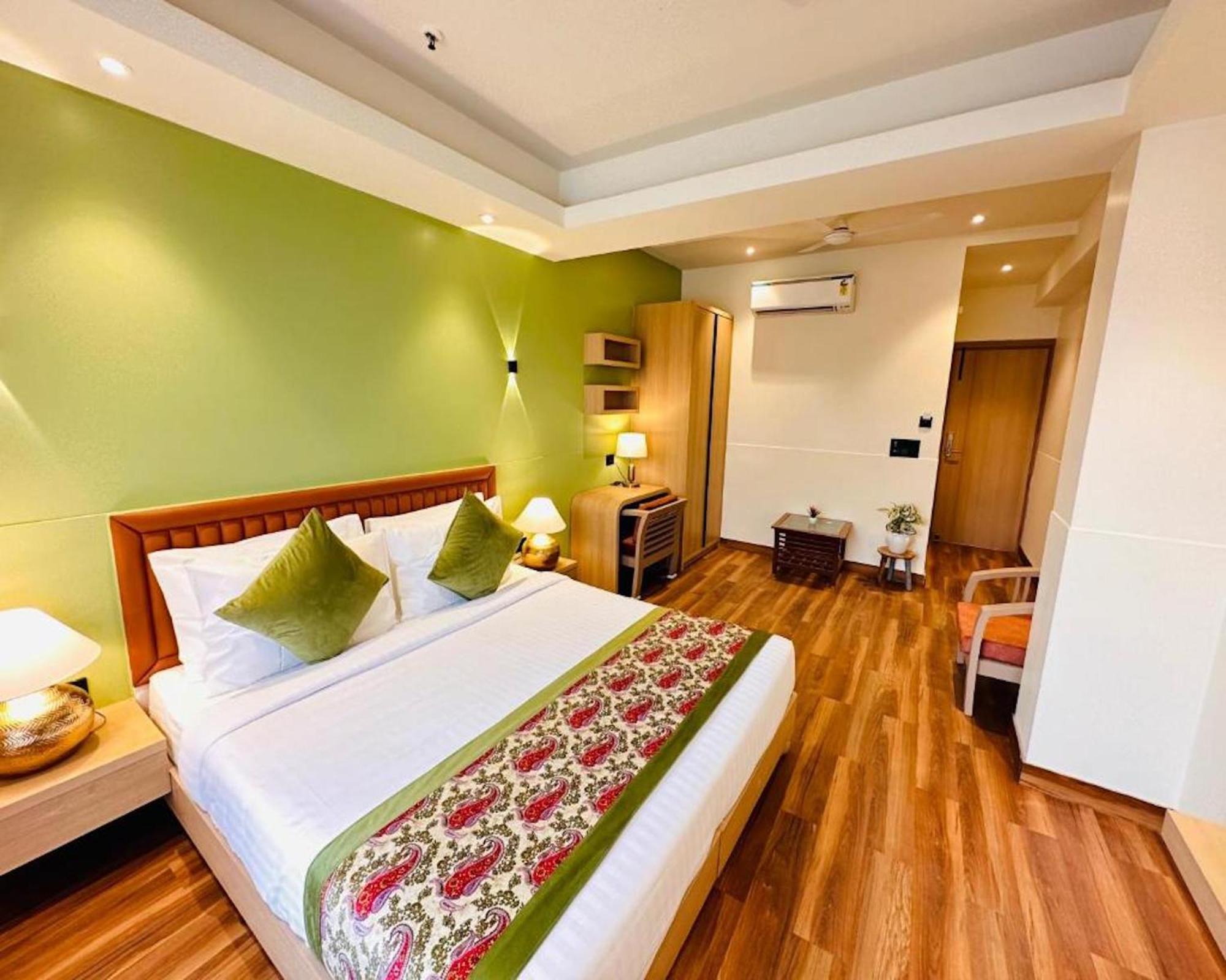 Crown Hotel Agra Near Taj Mahal Ngoại thất bức ảnh