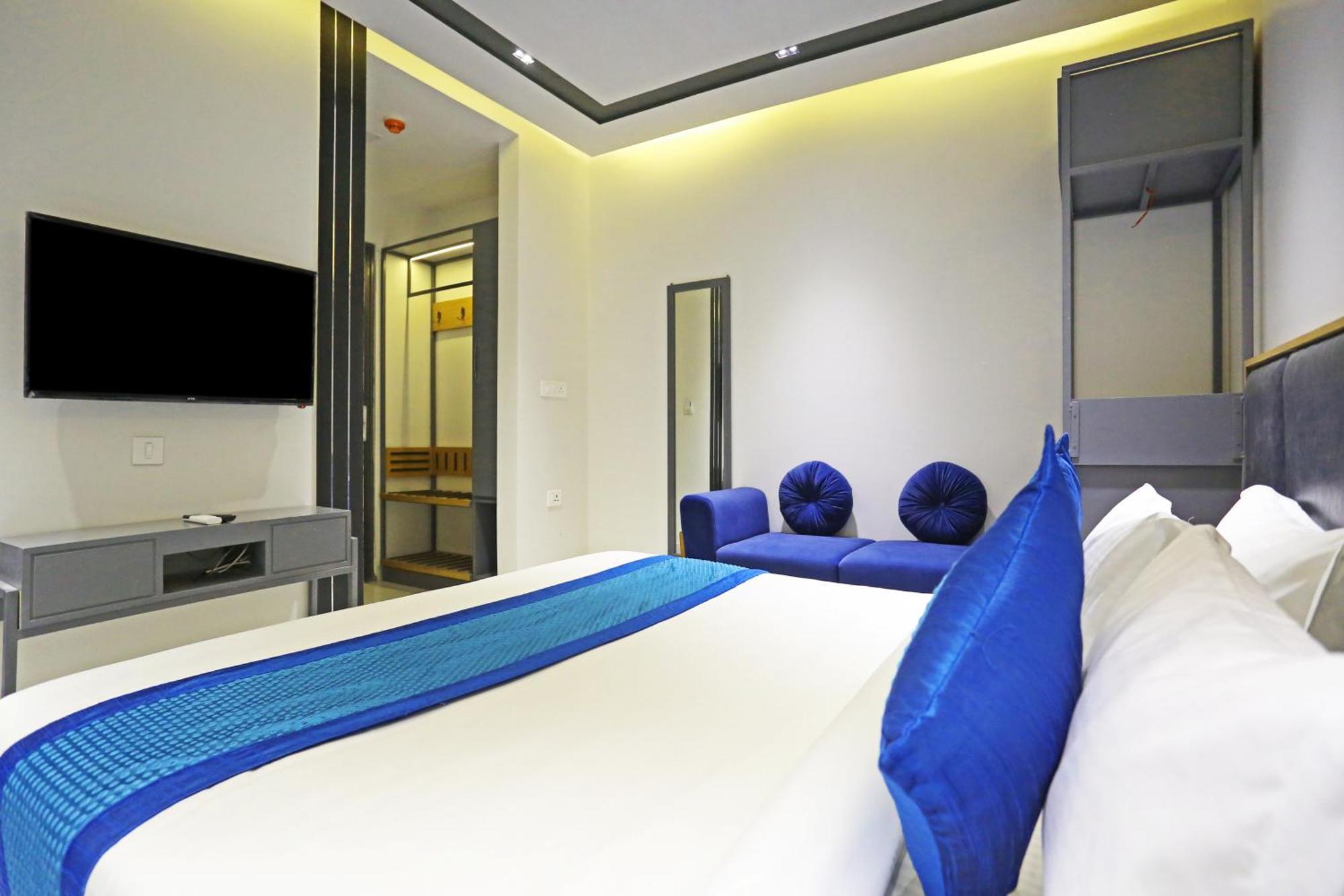 Crown Hotel Agra Near Taj Mahal Ngoại thất bức ảnh