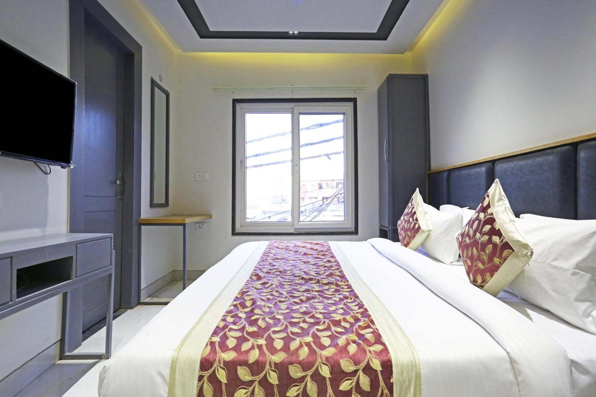 Crown Hotel Agra Near Taj Mahal Ngoại thất bức ảnh