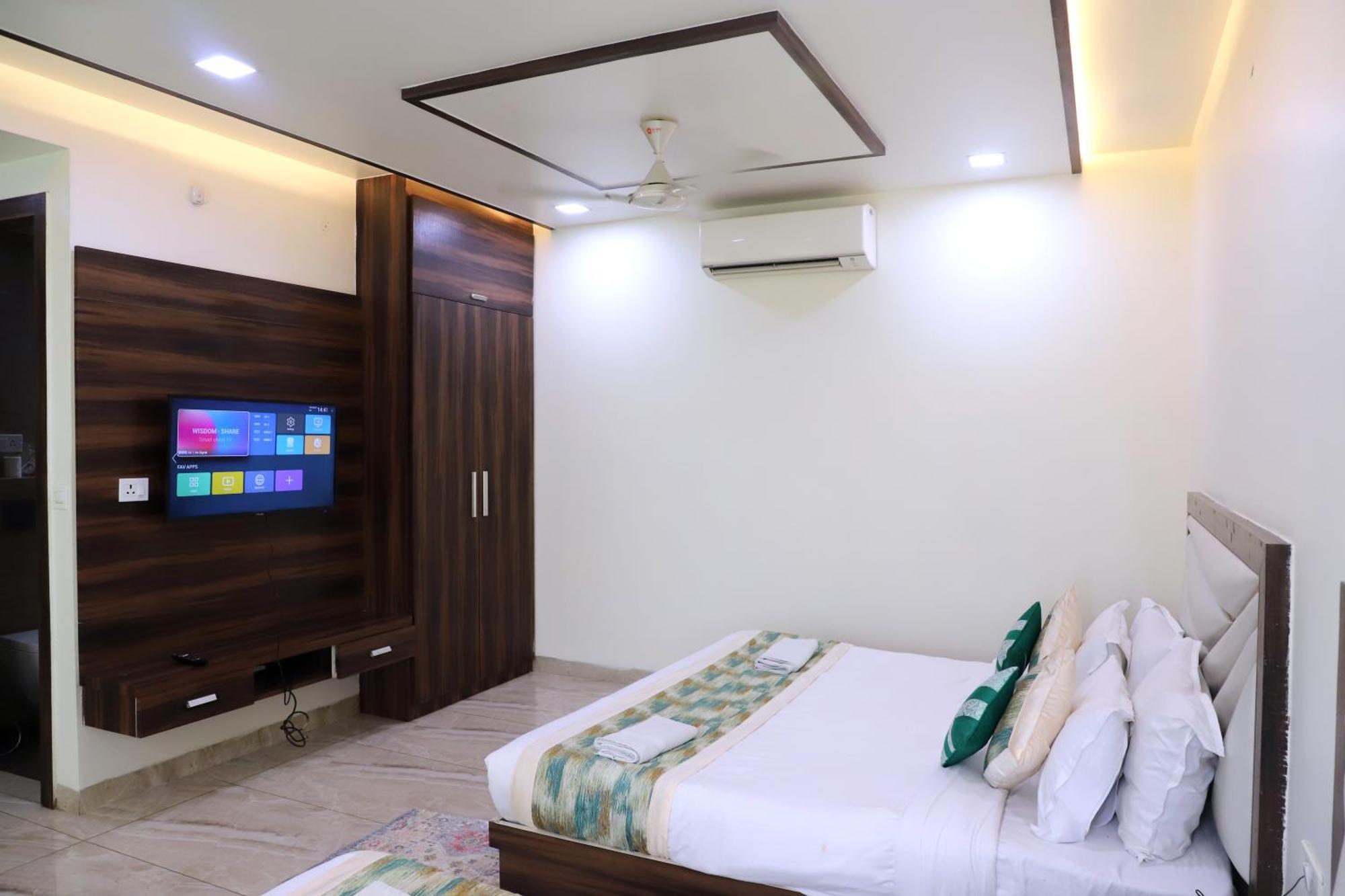 Crown Hotel Agra Near Taj Mahal Ngoại thất bức ảnh
