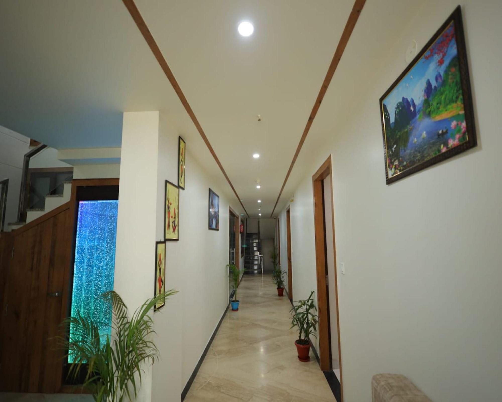 Crown Hotel Agra Near Taj Mahal Ngoại thất bức ảnh