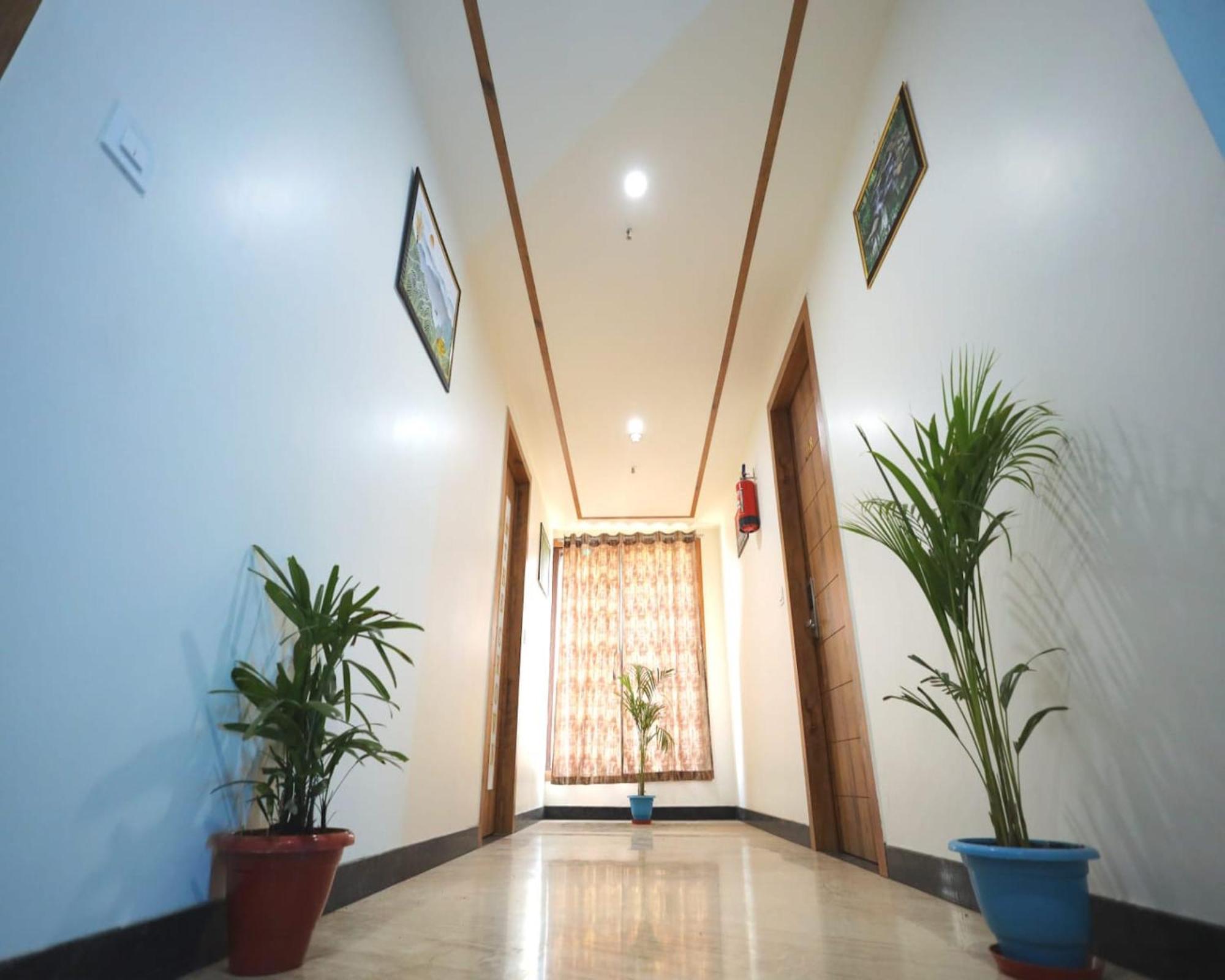 Crown Hotel Agra Near Taj Mahal Ngoại thất bức ảnh