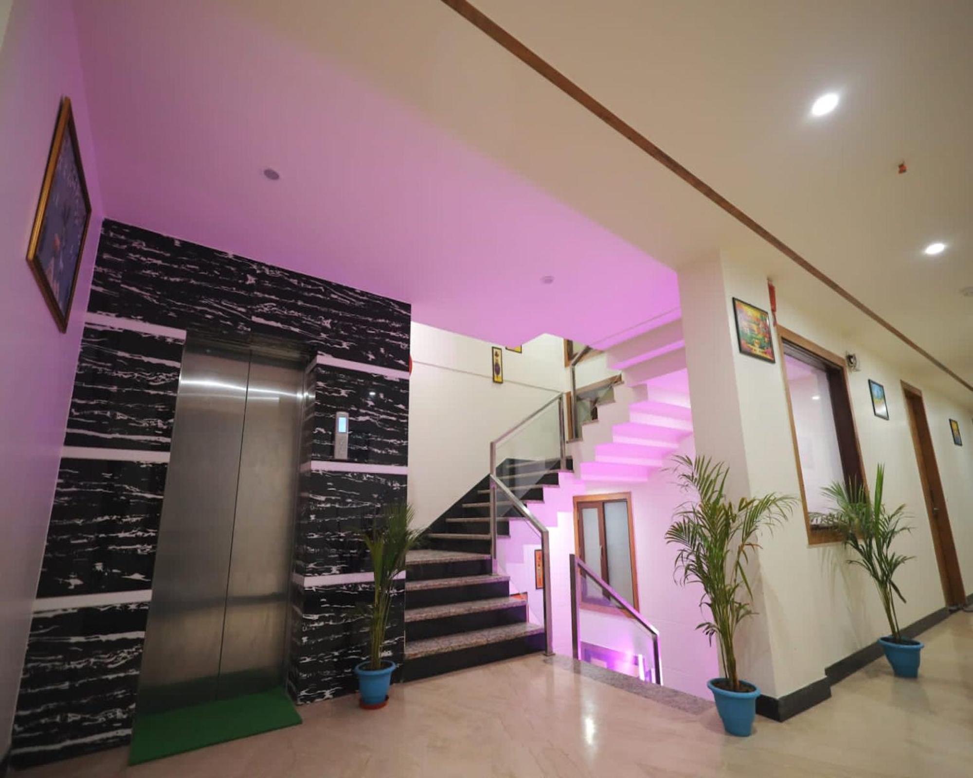 Crown Hotel Agra Near Taj Mahal Ngoại thất bức ảnh
