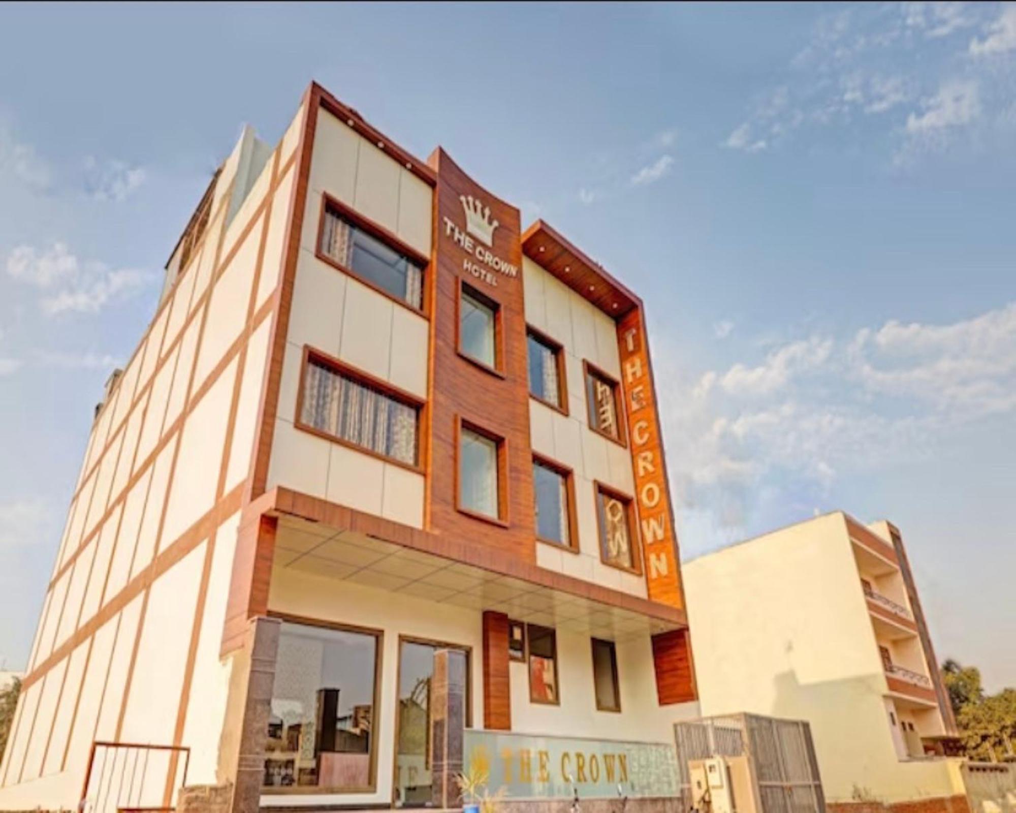 Crown Hotel Agra Near Taj Mahal Ngoại thất bức ảnh